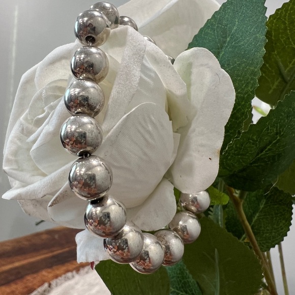 Authentic Tiffany & co  Ball Bracelet
in Silver, 10 mm - Picture 7 of 15